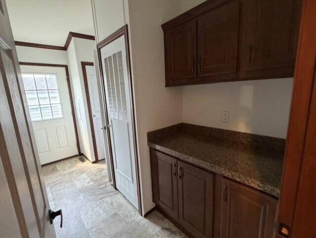 Building Photo - 2231 Windover Dr