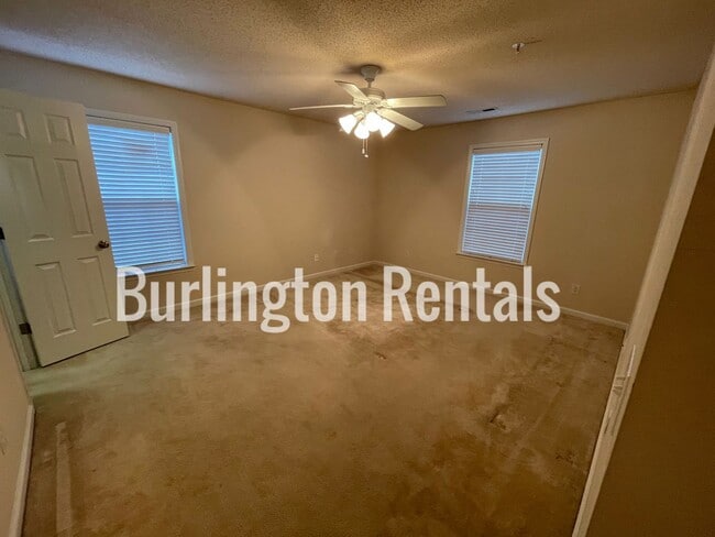 Building Photo - Condo / W. Burlington