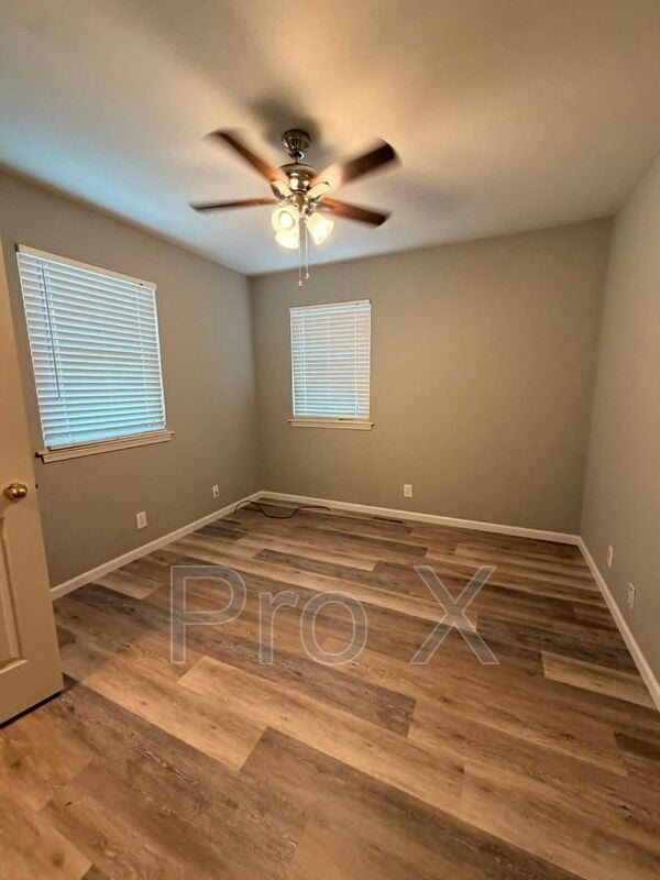 Building Photo - 2430 E Manitou St