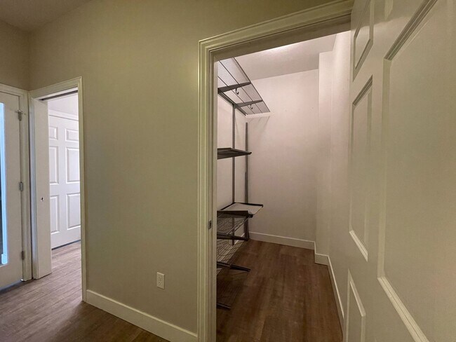 Building Photo - Luxury 2 Bedroom Condo in Downtown Provo W...