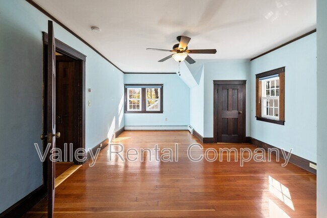 Building Photo - 61 Woodlawn Ave