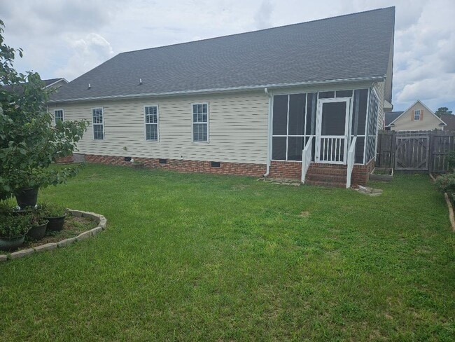 Building Photo - 3027 Tettenbury Dr
