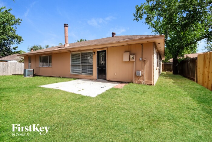 Building Photo - 8634 Huntermoor Cir