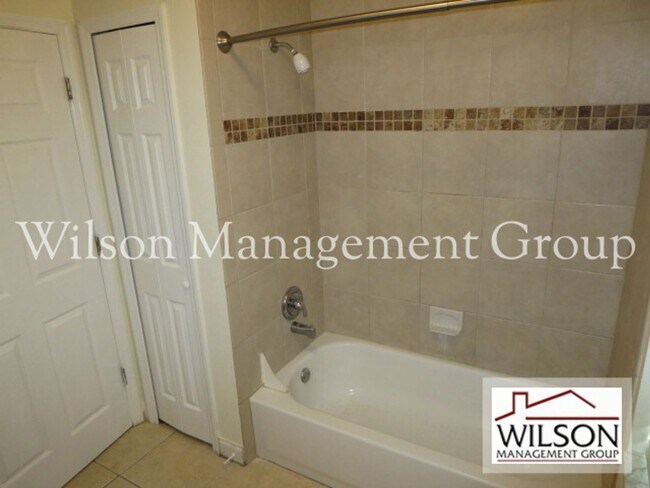 Building Photo - 3 br, 2 bath House - 1226 Depugh Street