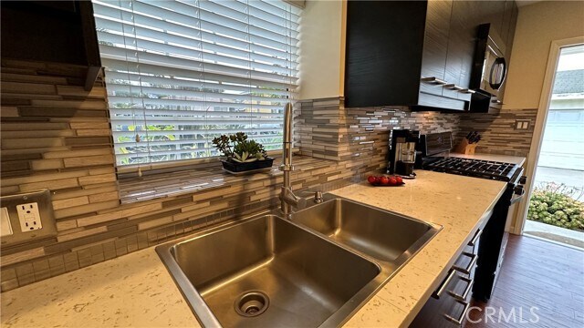 Building Photo - 4216 E 15th St