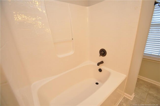 Building Photo - 501 Birchtree Valley Ct