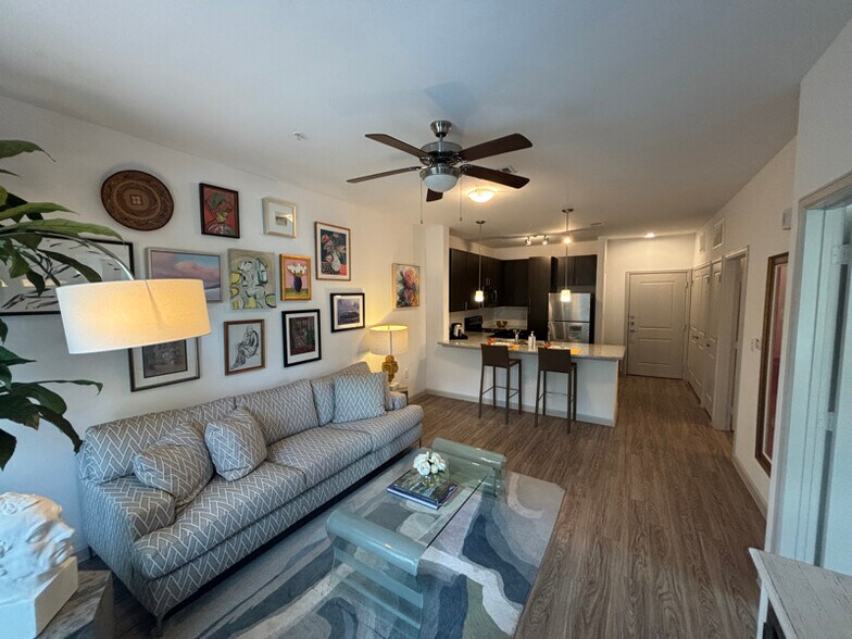 Primary Photo - 1271 Sadler Drive