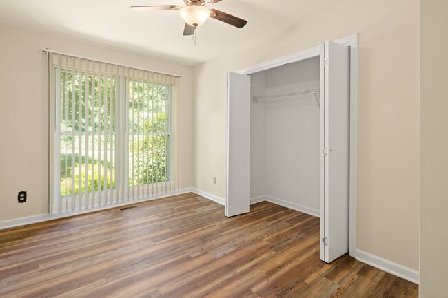 Building Photo - 12 West St