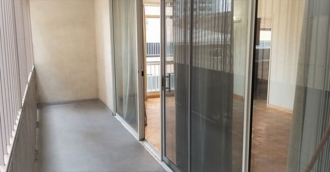 Building Photo - Luxurious 2 Bedroom, 2 Bath Condo in the Heart of Prime Hollywood