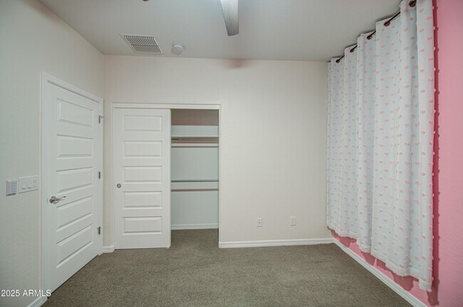 Building Photo - 9856 E Palladium Dr