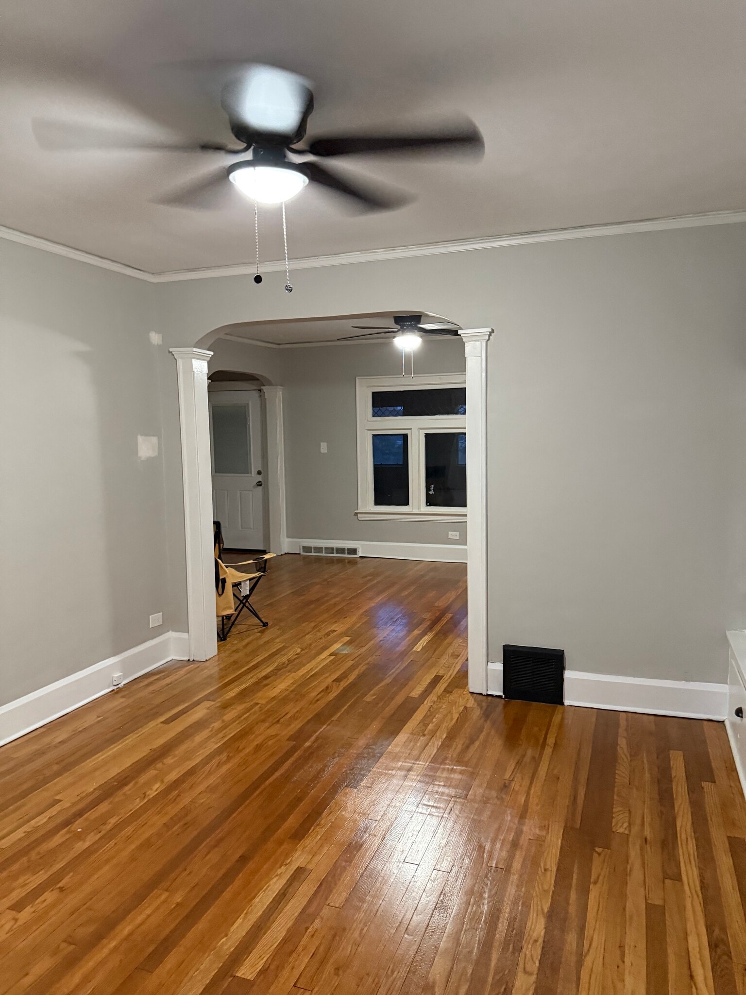 Walkway between living room and dining room - 3616 E 106th St