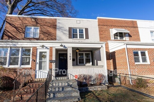 Building Photo - 102 Lynhaven Dr