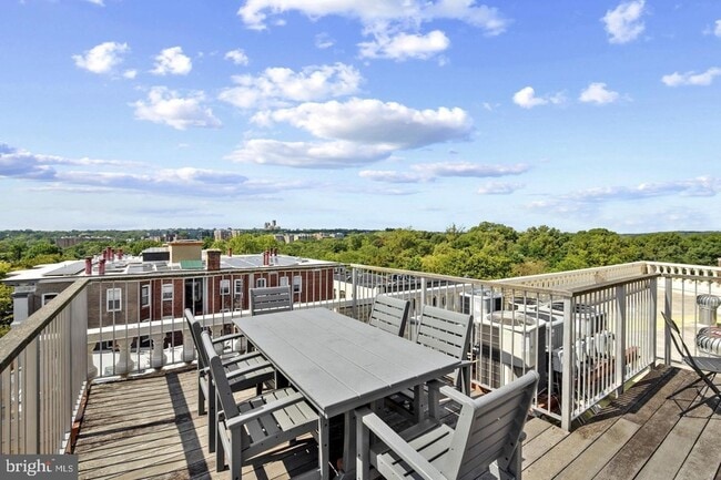 Building Photo - 1801 Calvert St NW