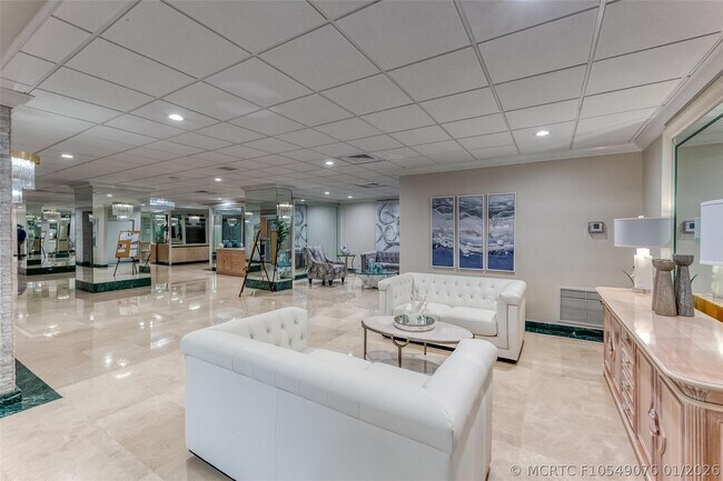 Building Photo - 3900 Galt Ocean Dr