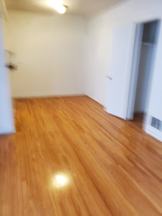 dining room - 947 12th St