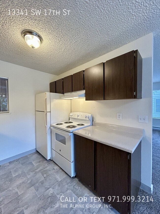 Building Photo - 13341 SW 17th St