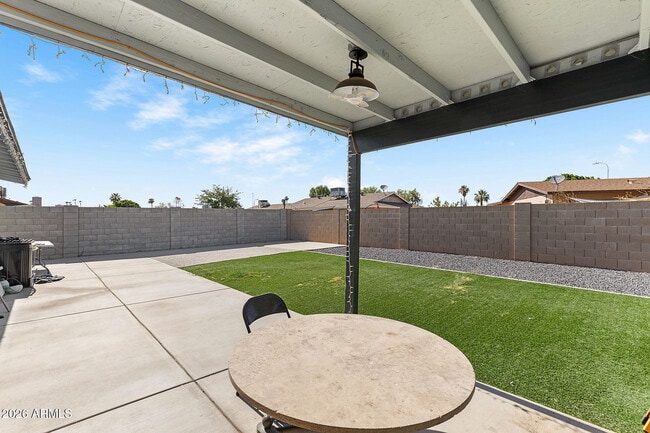 Building Photo - 4716 W Christy Dr