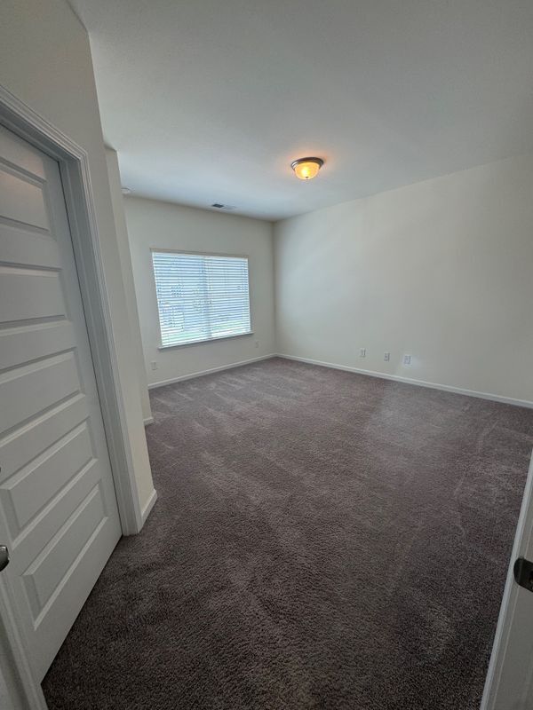 Building Photo - 127 Sawgrass Dr