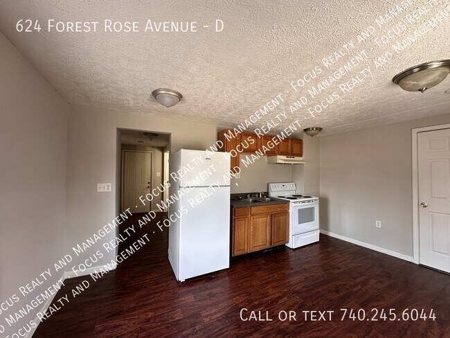 Building Photo - 624 Forest Rose Ave