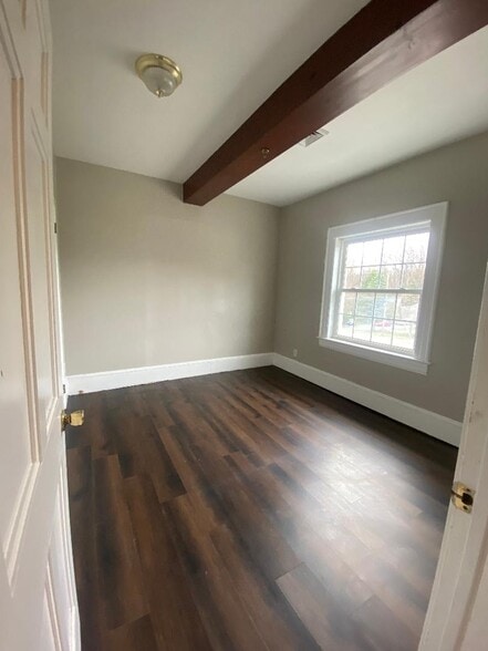 Building Photo - 35 Main St