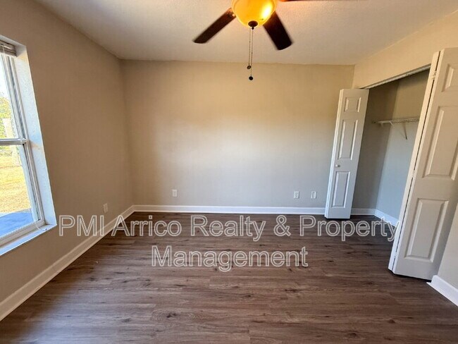 Building Photo - 13670 Highland Rd