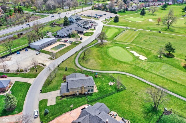 Building Photo - 3037 Golfview Dr