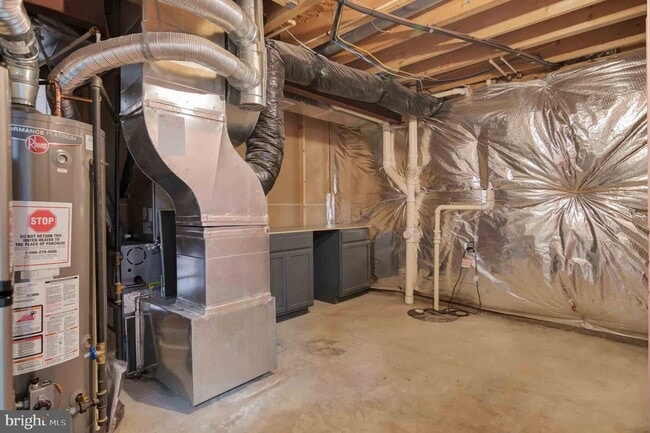 Building Photo - 2548 Port Potomac Ave