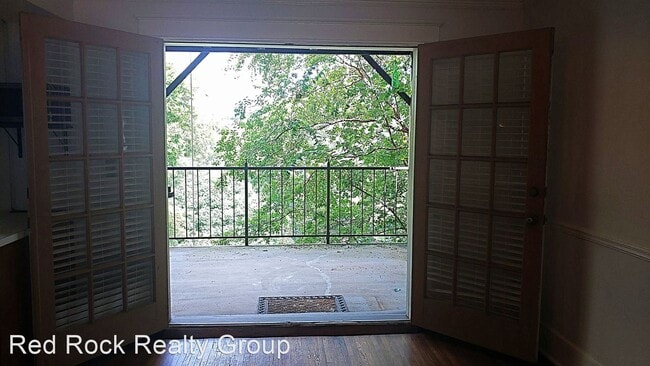 Building Photo - 2 br, 1 bath House - 1131 30th Street S #4
