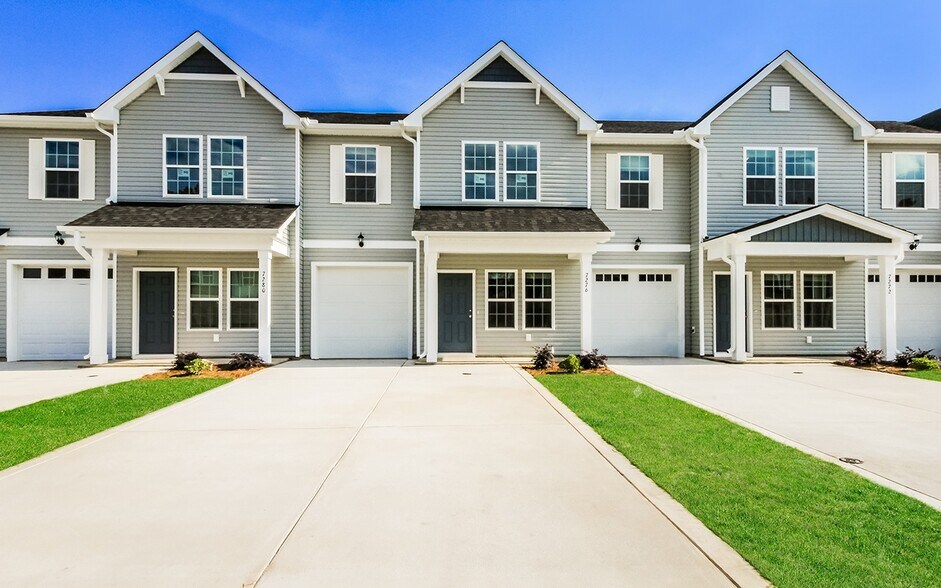 Primary Photo - 7276 Bellacroft Dr