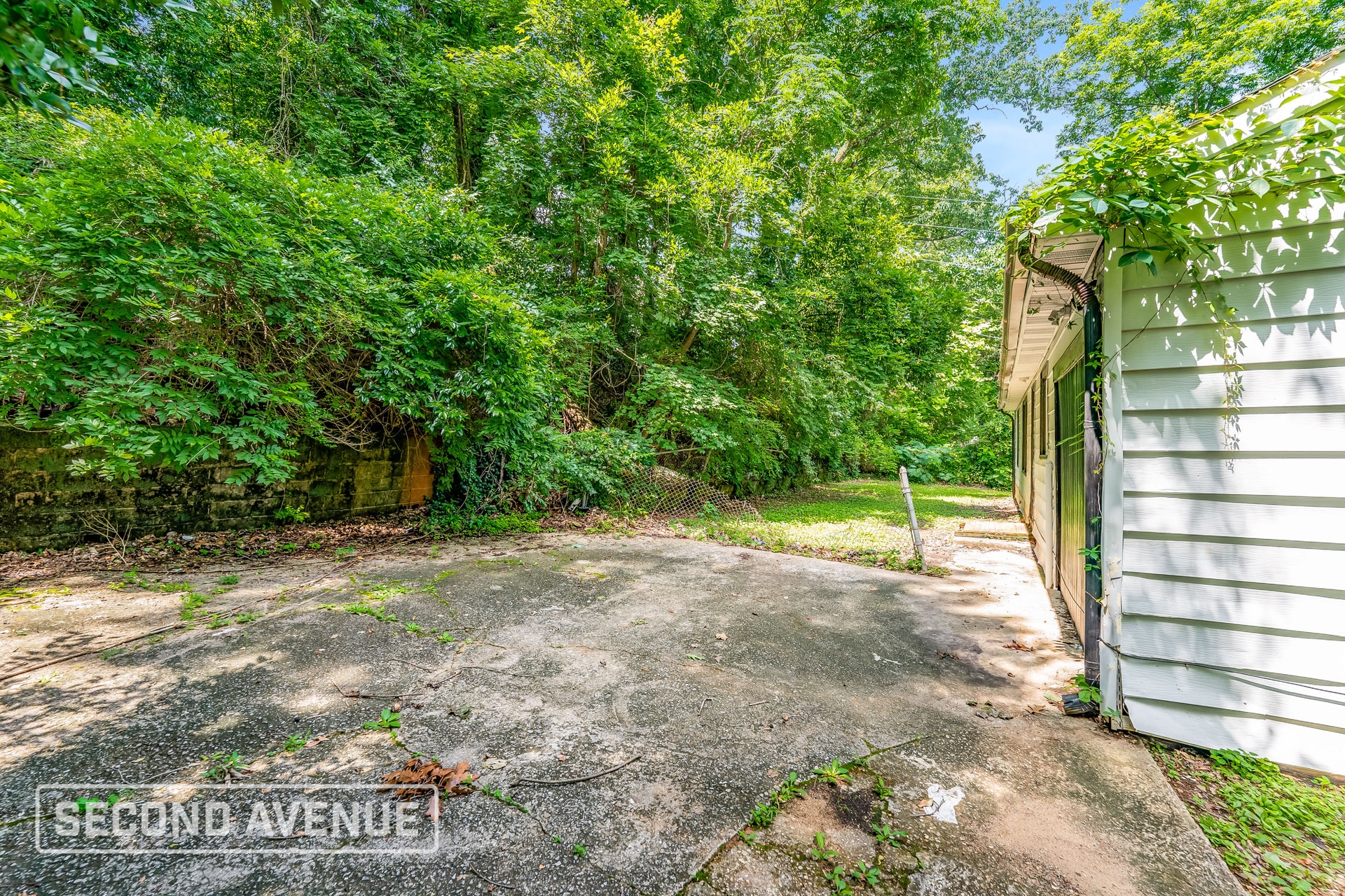 Building Photo - 844 Vanderbilt St