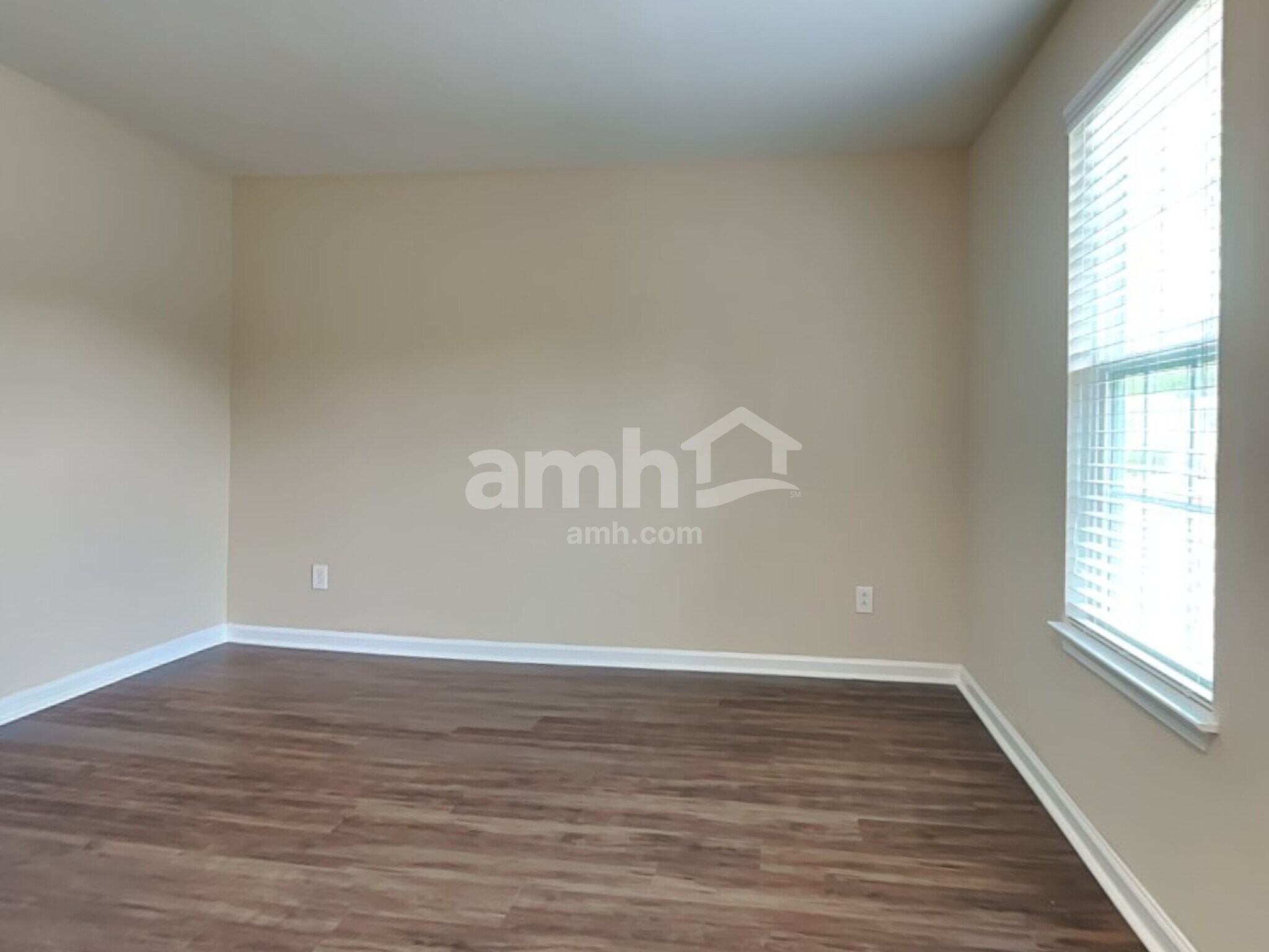 Building Photo - 136 Hamilton Ct