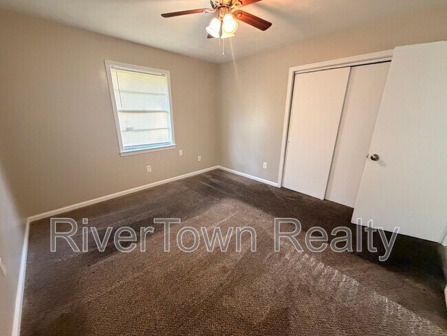 Building Photo - 3535 Debby Dr