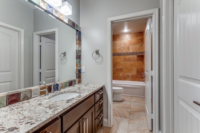 Building Photo - 3141 Greene Ave