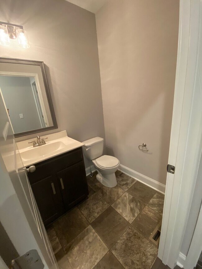 Building Photo - 1/2 off 1st months rent