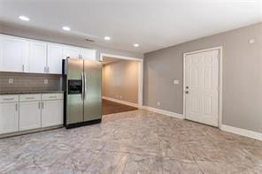 Building Photo - 1329 Willow Trail SW