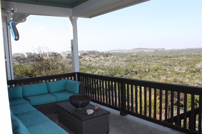 Building Photo - 393 Dayridge Dr