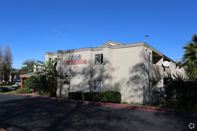 Building Photo - Michael Arms Apartments
