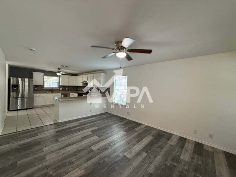 Building Photo - 5626 Red Canyon