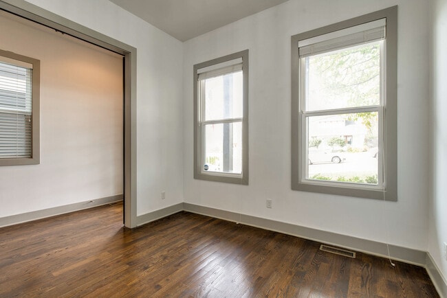 Building Photo - 336 Vivelle Ave