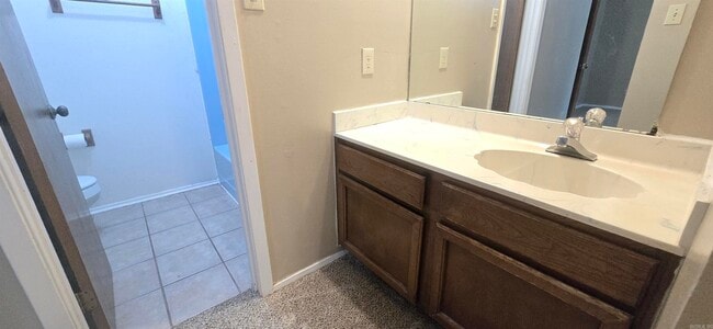 Building Photo - 411 Shadow Oaks Dr