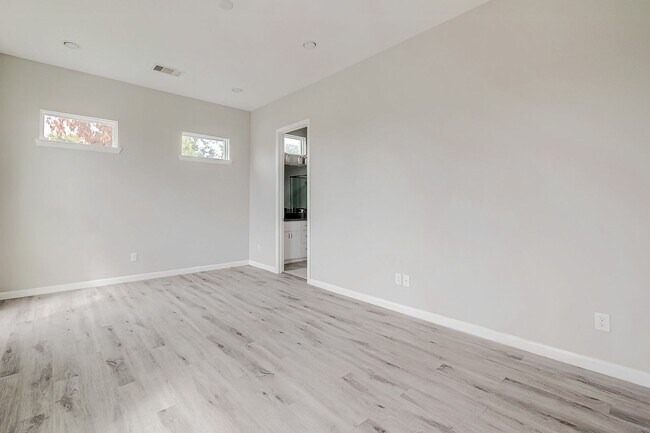 Building Photo - 5610 Patrick St