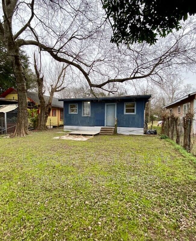 Building Photo - 224 Adair St