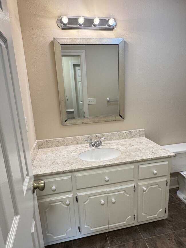 Building Photo - 3564 Mills Rd