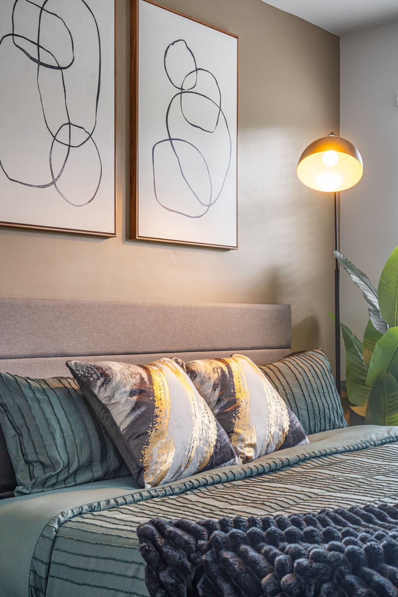 Building Photo - 227 Socket St