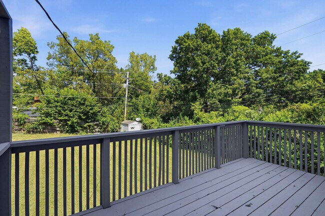 Building Photo - 4209 Defoe Dr