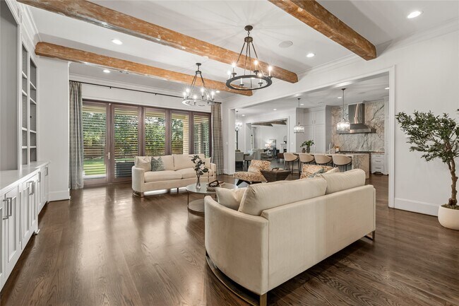 Building Photo - 5307 Huckleberry Ln