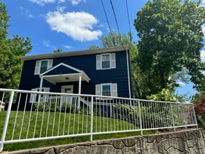 Building Photo - 6021 Park Pl