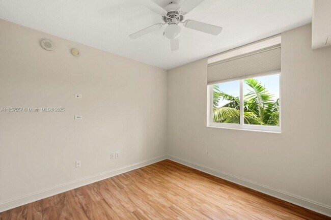 Building Photo - 510 NW 84th Ave