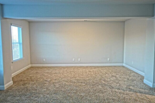 Building Photo - 4216 Textile Ln
