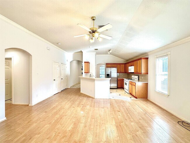 Building Photo - 17203 Valemist Ct